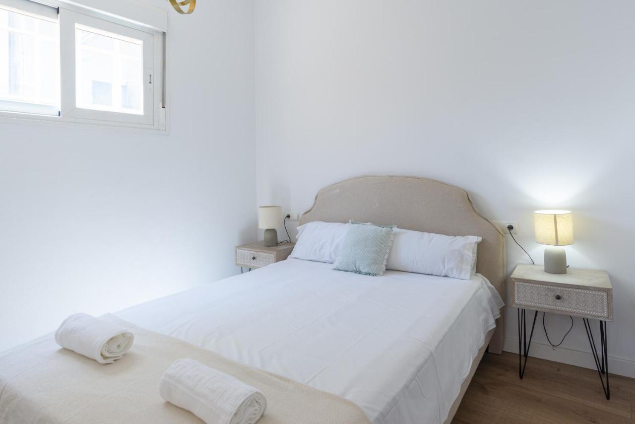 מאלגה Urbe10 Terrace Constitucion 1 Bedroom Apartment מראה חיצוני תמונה
