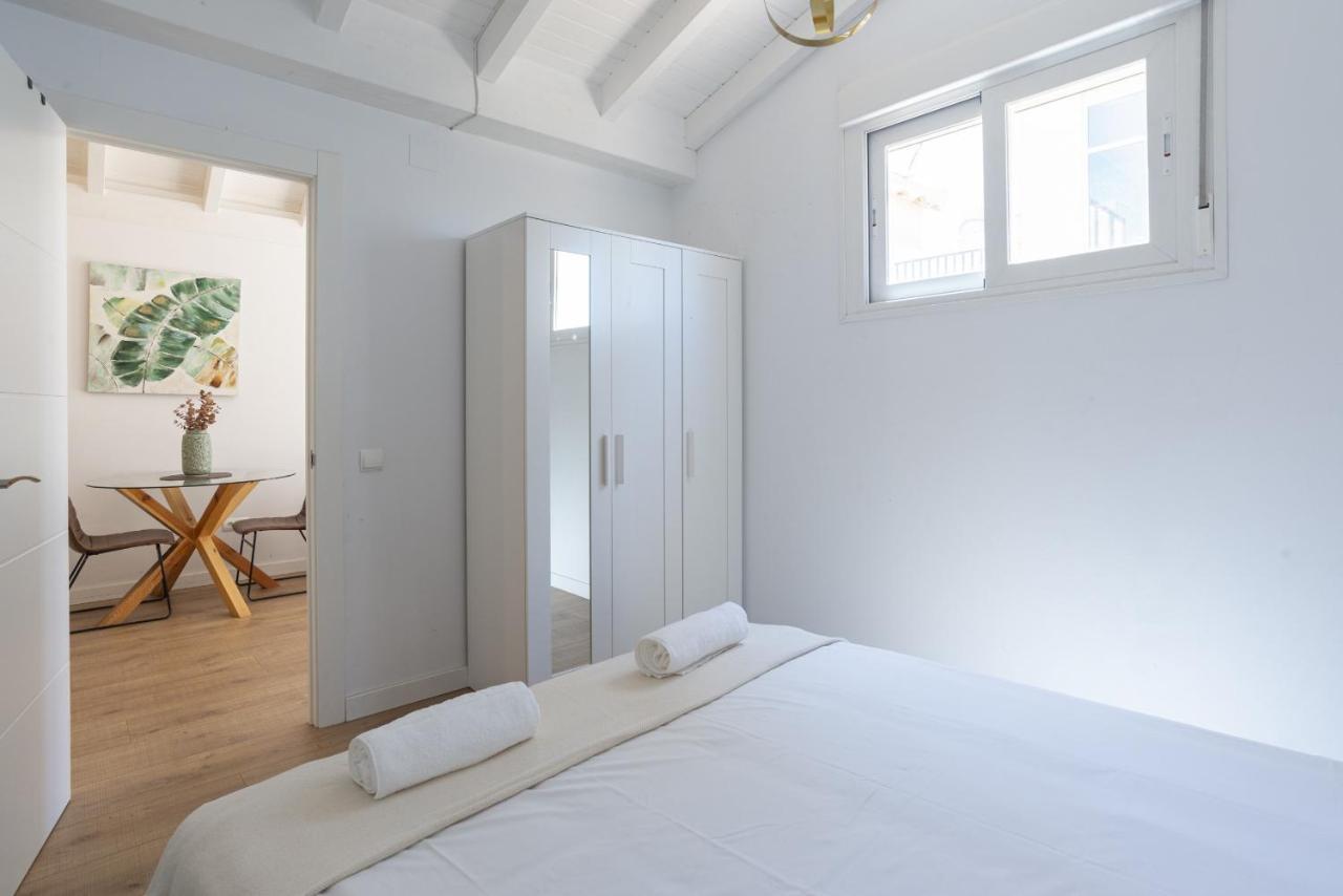 מאלגה Urbe10 Terrace Constitucion 1 Bedroom Apartment מראה חיצוני תמונה